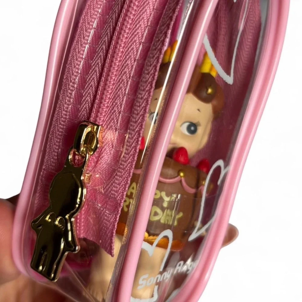 Sonny Angel Birthday Gift Series Chocolate Cake and pink case - Picture 5 of 6